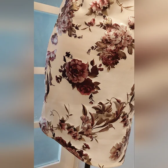 Guess Silver One Shoulder Sheath Dress for Weddings - Picture 6 of 10